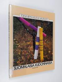 Suomalaisia kudonnaisia