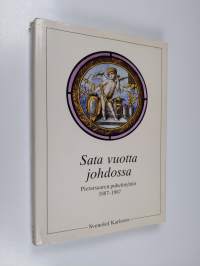 Sata vuotta johdossa : puhelinyhtiö Pietarsaaressa 1887-1987