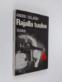 Rajalla tuulee : Avakum Zahovin tutkimuksia
