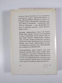 Suomen diplomaattiedustus ja ulkopolitiikan hoito itsenäistymisestä talvisotaan