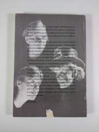 Rakkaat siskot, siskokullat : KOM-teatterin klassikkotulkintoja 1978-1990