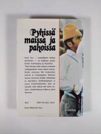 Pyhissä maissa ja pahoissa