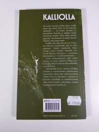 Kalliolla : nuoren koripalloilija Mika Piirosen tarina (ERINOMAINEN)