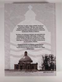 Kirkko keskellä kylää : Saarijärven seurakunnan vaiheita 1900-luvulla