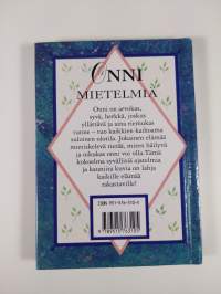 Onni : mietelmiä : syvällisiä ajatuksia ja kauniita maalauksia onnellisuudesta