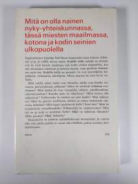 Naiset puhuvat