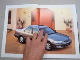 Toyota Camry 2000 -myyntiesite + tekniset tiedot