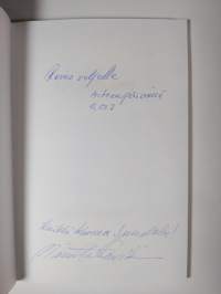 Isä, äiti, lapsi (signeerattu)