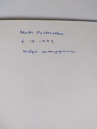 Vielä jauhavat myllynkivet (signeerattu)