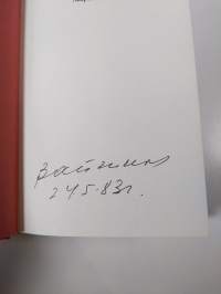 Naapurin silmin : neuvostoliittolaisena lehtimiehenä Suomessa : artikkeleja, esitelmiä, haastatteluja vuosilta 1970-1982 (signeerattu)