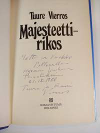 Majesteettirikos (signeerattu)