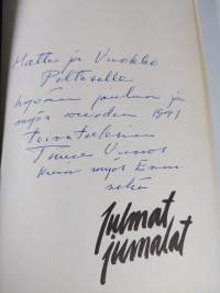 Julmat jumalat : Euripides Pellassa (signeerattu)