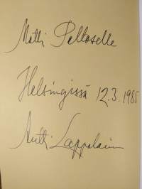 Peruskoulun opetussuunnitelman syntyprosessi ja peruskouluopetuksen johtamisjärjestelmän muotoutuminen (signeerattu)