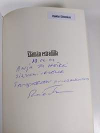 Elämän estradilla (signeerattu)