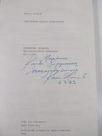 Yhteishyvän asialla yliopistossa (signeerattu, tekijän omiste)