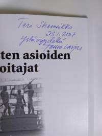 Yhteisten asioiden hoitajat (signeerattu)