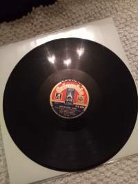 Columbia DY 238,Matti jurva &amp; ramblers orkesteri : savotan sanni/piällysmies polkka. V. 1938 äänitetty OLYMPIA 1940 etiketillä.
