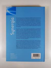 Synergia : vastuullisen yritystoiminnan menestysmalli