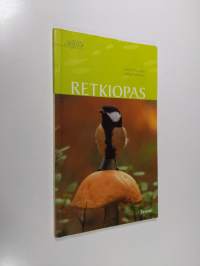 Jäljillä : retkiopas