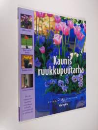 Kaunis ruukkupuutarha