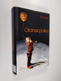 Oranssi poika