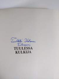 Tuulessa kulkija (signeerattu)