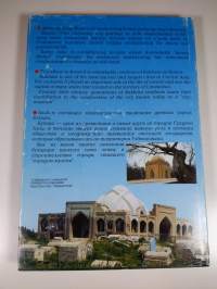 Bukhoro: ochiq osmon ostidagi muzei = Bukhara: muzei pod otkrytym nebom = Bukhara: A Museum in the Open