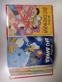 Aku Ankka puolivuosikerta 2000 : 1-26 + 11 B
