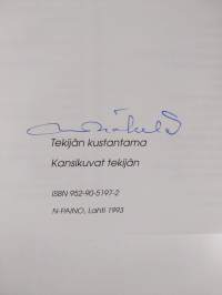 Pärskeitä : järisyttäviä ja lempeitä runoja : elämässä kellujan ajatuksia (signeerattu)