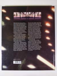 Sibeliustalo : puun ja valon arkkitehtuuria = Sibelius Hall : an architecture of wood and light