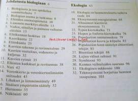 Koulun  biologiassa  lukiokurssit  1-2