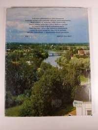 Lapua : lakeuden kaupunki