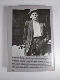Asfaltti : muistelmia