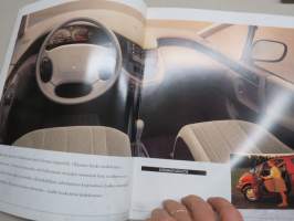 Toyota Previa 1992 -myyntiesite / sales brochure