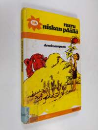Nuru niskan päällä