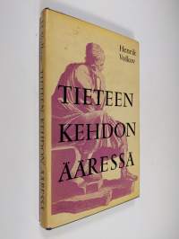 Tieteen kehdon ääressä
