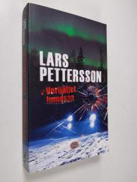 Verijäljet lumessa (UUDENVEROINEN)
