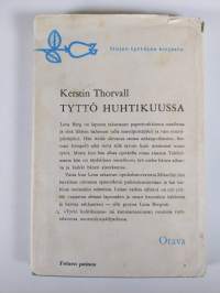 Tyttö huhtikuussa