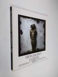 Valokuvauksen vuosikirja 1985 = Finsk fotografisk årsbok = Finnish photographic yearbook
