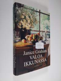 Valoa ikkunassa