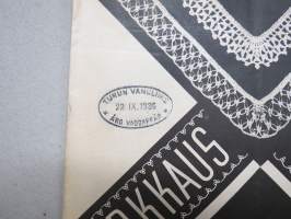 Virkkausmalleja - Kauniita, käytännöllisiä, monipuolisia -leimattu &quot;Turun Vanuliike 22.9.1936&quot;