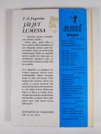 Jäljet lumessa