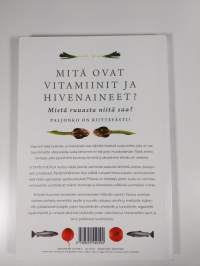 Vitamiinikirja : ruoka vitamiinien ja hivenaineiden lähteenä