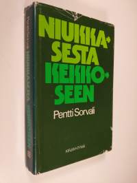 Niukkasesta Kekkoseen (signeerattu)