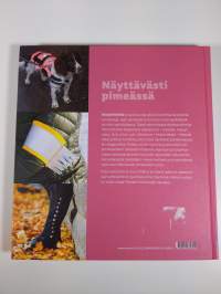 Välkyt vanttuut ja muita heijastavia asusteita