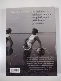 Naisliikuntaa 100 vuotta : Suomen naisten liikuntakasvatusliitto 1896-1994, Suomen voimistelu- ja liikuntaseurat SVOLI ry - Finlands gymnastikföreningar FGF rf 1995-