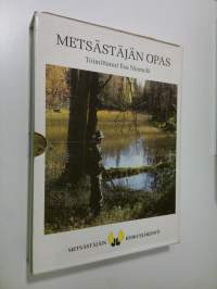 Metsästäjän opas + Metsästys- ja aselainsäädäntö (kotelossa)