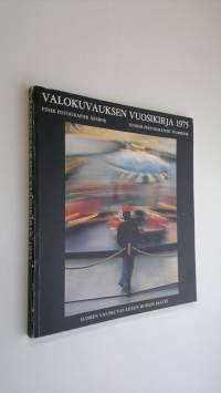 Valokuvauksen vuosikirja 1975 : Fins fotografisk årsbok ; Finnish photographic yearbook
