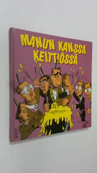 Manun kanssa keittiössä