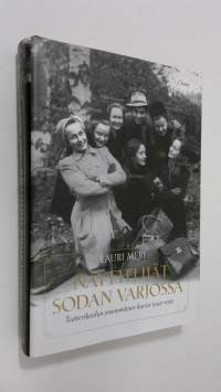 Näyttelijät sodan varjossa : teatterikoulun ensimmäinen kurssi 1943-1945